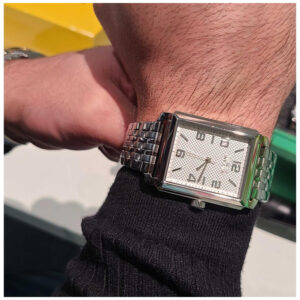 ectq43664_vni_1 jpg - Relógio Masculino Vintage 40mm. Aço 46634 -<p>Tipo de movimento Cor do mostrador Prata Tom da pulseira Tom prateado Material da pulseira Aço inoxidável Tamanho 40 mm Resistência à água 30 m3 Garantia de um ano para todos os re</p>